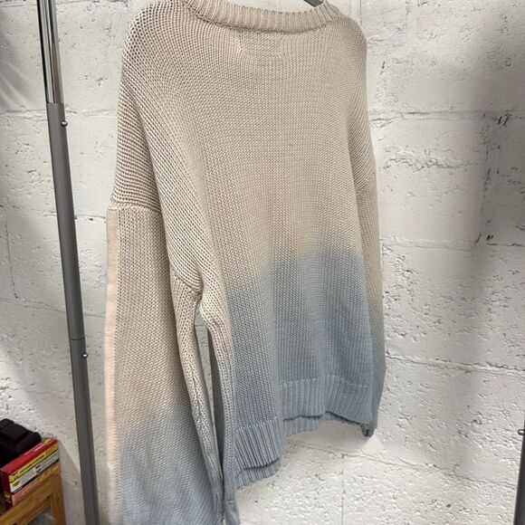 Vintage Havana - Sweater Cream and Blue Crew Neck Sweater Size Small - LIKE NEW - Picture 3 of 4